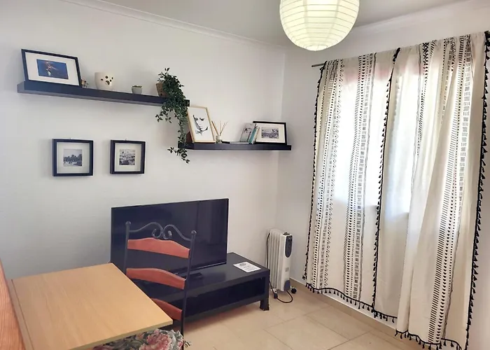 Amelia - Surf Camp * Пениши