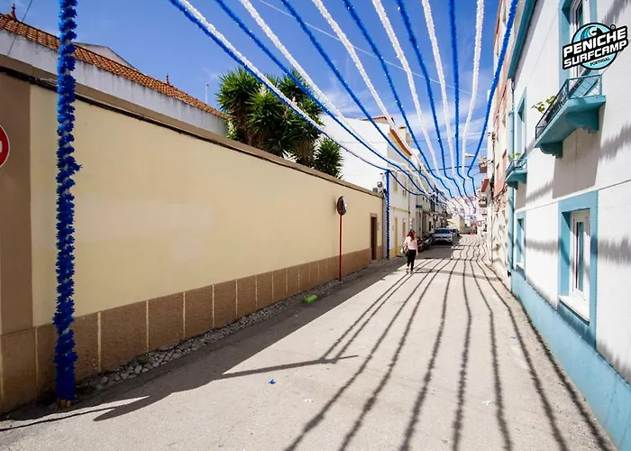 Amelia - Surf Camp Пениши